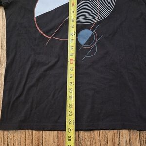 Express‎ T-shirt Mens Large Black With Multi-color Logo On Front 100% Cotton